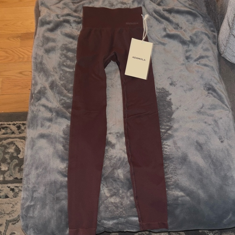 Adanola Women’s Burgundy Seamless Leggings